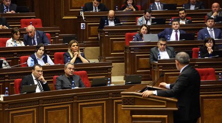 Армянским депутатам правящей силы поручено воздержаться от заявлений против России