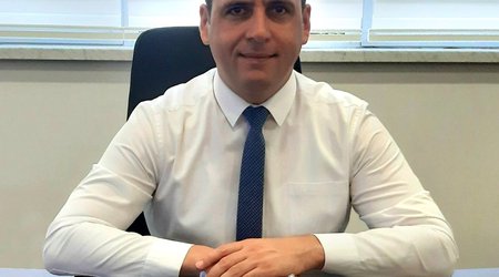 Лица AccessBank: Бахтияр Бахтияров, руководитель Наримановского филиала банка: «Люди становятся более продуктивными и творческими, когда они занимаются любимым делом.»