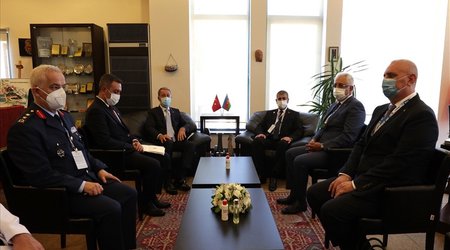 Хулуси Акар: Турция и впредь будет поддерживать Азербайджан в борьбе с Арменией