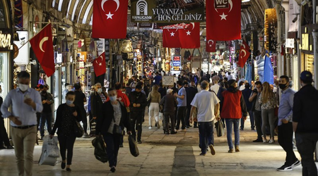Turkey reports 19,557 daily COVID-19 cases