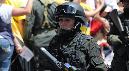 Bomb blast kills woman in northern Colombia