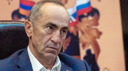 Кочаряна внезапно позвали в Москву