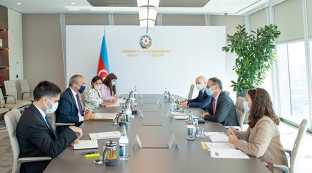 Azərbaycan və EBRD yeni investisiya layihələrini müzakirə edib