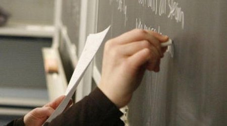 Israel bans unvaccinated teachers from teaching