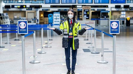 Amsterdam airport makes wearing masks optional for passengers