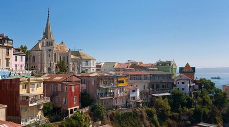 Chile eyes canceling quarantine for vaccinated tourists