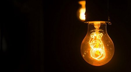 Elektrik enerjisi üzrə tariflərin dəyişdirilməsi hansı səbəblərdən qaynaqlanır?