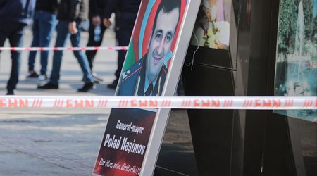 Polad Həşimovun plakatını yanğından xilas edən şəxs danışdı - Video