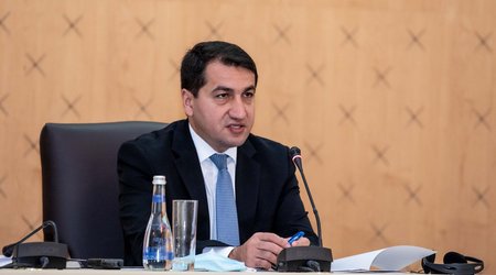 Хикмет Гаджиев: Баку продолжает контакты по дипканалам по созданию формата "3 + 3"