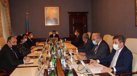 Palata gələn ilin büdcəsinə RƏY VERDİ