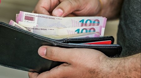 Gələn il orta aylıq əməkhaqqı nə qədər artacaq?