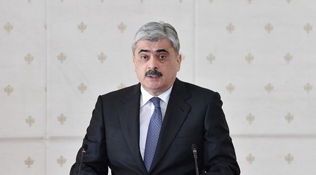 Samir Şərifov: "Azərbaycanın kifayət qədər dayanıqlı borc vəziyyəti var"