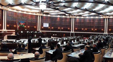 Parlament büdcə zərfini müzakirə edəcək