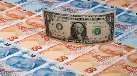 Türk lirəsi dollar qarşısında növbəti antirekordu yeniləyib