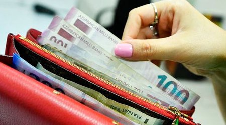 50 manatlıq pul nişanı ən təhlükəsiz banknot oldu