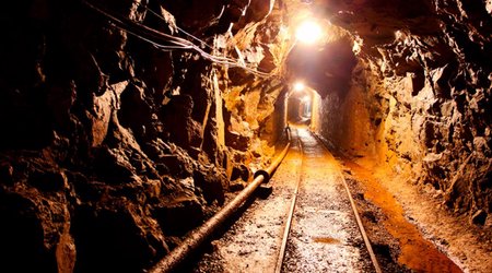 Fire in Russia’s coal mine claims lives
