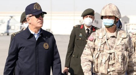 Хулуси Акар: Турция будет стоять рядом с дружественным и братским Азербайджаном