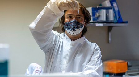 Russia sees first cases of Omicron strain