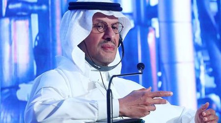 Добыча нефти может упасть на 30% в текущем десятилетии - министр энергетики Саудовской Аравии