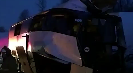 Avtobus qəzası, 5 ölü, 16 yaralı - Video
