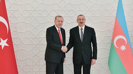 Президенты Азербайджана и Турции обсудили ситуацию в Казахстане