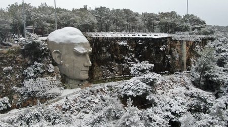 Turkey's Antalya sees first snow in 29 years