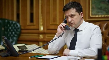 Зеленский обсудил с Макроном активизацию "нормандского формата"