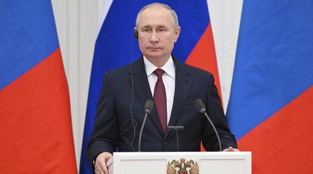 Макрон проинформировал Путина о проведенной встрече с Президентом Азербайджана и премьер-министром Армении