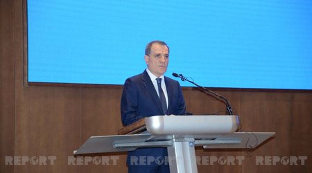 Байрамов: Армения знала о массовых захоронениях на оккупированных территориях
