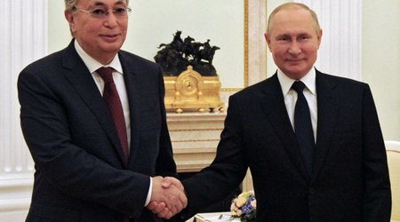 Путин: Россия сделает все для поддержки Токаева