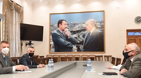 Советнику американского посольства рассказали о возвращении в Карабах