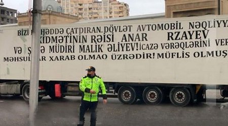 Yolu bağlayan TIR sürücüləri Nərimanov rayon məhkəməsinə gətirilib - CANLI YAYIM - Yenilənib