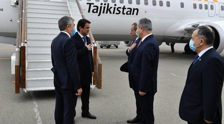 Tacikistan parlamentinin sədri Azərbaycana rəsmi səfərə gəlib