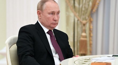 Песков: санкции не заставят адресатов отказаться от поддержки Путина