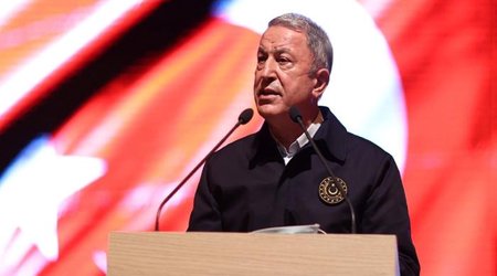 Türkiyə və Ukrayna müdafiə nazirləri telefonda danışıblar