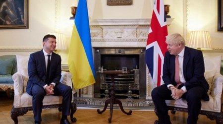 Зеленский и Джонсон обсудили поставки оружия и санкции против России