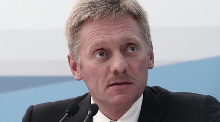 Peskov: Measures to protect Putin from COVID continue