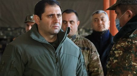 Ermənistanın müdafiə naziri Azərbaycanla sərhədə gəldi