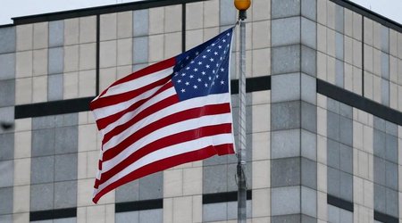 Putin likely to make nuclear threats if war drags, US says