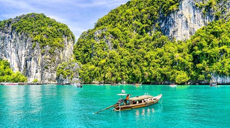 Thailand cancels PCR tests for tourists