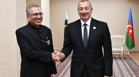 Президент Ильхам Алиев поздравил президента и премьер-министра Пакистана