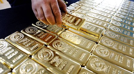 Gold rises in price amid geopolitical situation