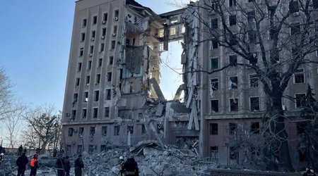 12 killed, 34 injured in missile attack on Ukraine's Mykolaiv