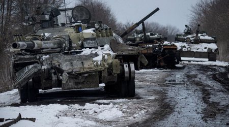 Ukraine MoD: Russia withdrawing its troops from north of Kyiv region towards Belarus border