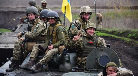 Ukrainian troops liberate 3 villages in Kherson Region