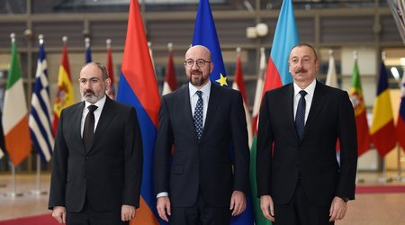 МИД: Китай приветствует переговоры Азербайджана и Армении