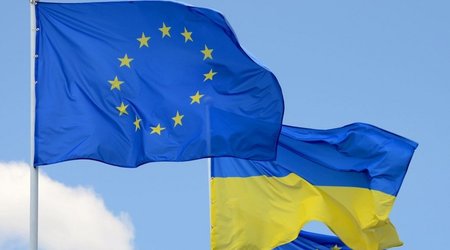 ЕС проведет внеплановый саммит по Украине