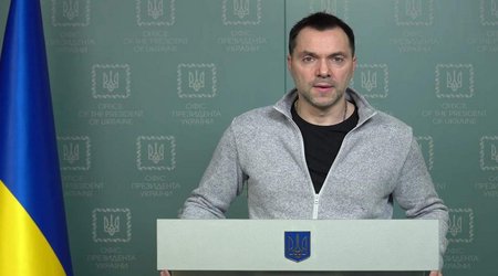 Арестович: В течение следующих двух недель будут происходить тяжелые бои