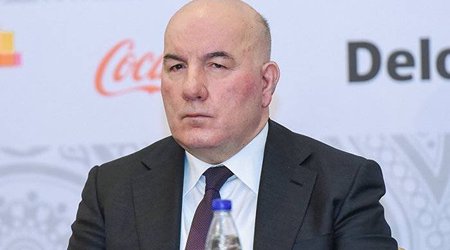 Elman Rüstəmovun sədr vəzifəsindən çıxarılması parlamentdə TƏSDİQLƏNDİ