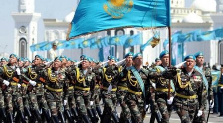 Казахстан отказался проводить военный парад в День Победы
